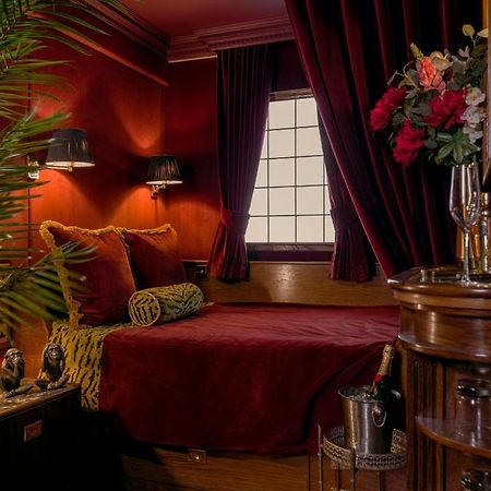 House Of Gods Royal Mile Hotel Edinburgh Ngoại thất bức ảnh