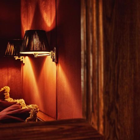 House Of Gods Royal Mile Hotel Edinburgh Ngoại thất bức ảnh