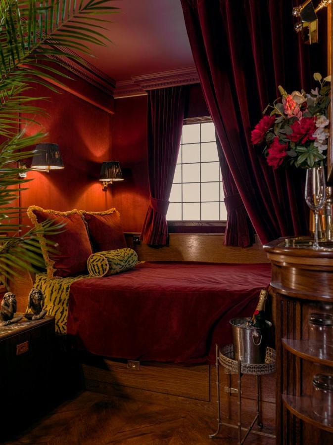House Of Gods Royal Mile Hotel Edinburgh Ngoại thất bức ảnh