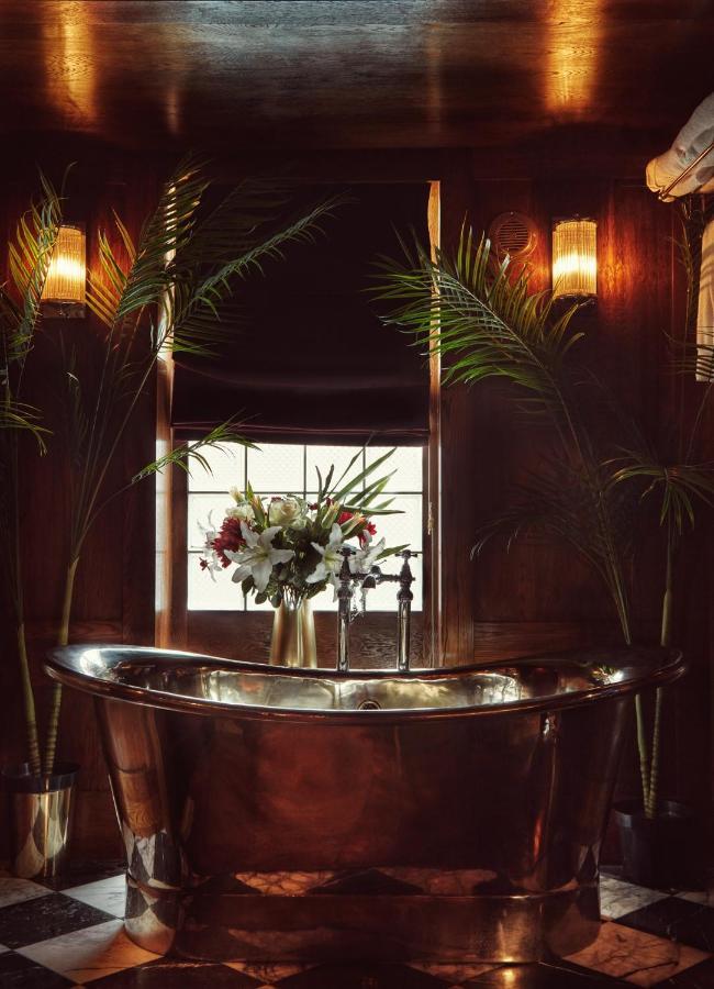 House Of Gods Royal Mile Hotel Edinburgh Ngoại thất bức ảnh